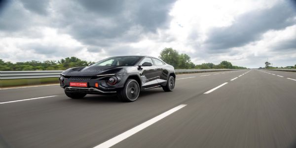 महिंद्राची ‘फॉर्म्युला ई’ थीम बीई 6 एसयूव्ही लॉंच