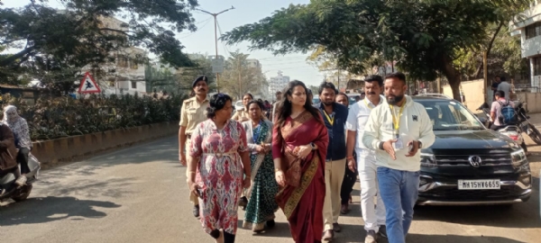 रस्ते अतिक्रमण व कचरा प्रश्नावर थेट