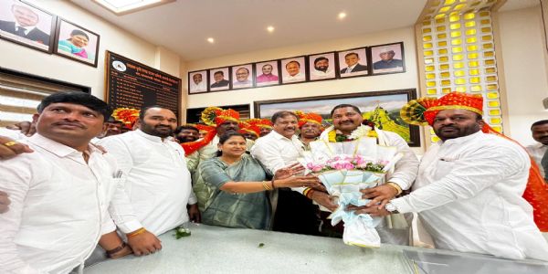 छ. संभाजीनगर - श्रीराम बाबा शेळके यांची कृषी उत्पन्न बाजार समिती सभापतीपदी बिनविरोध निवड