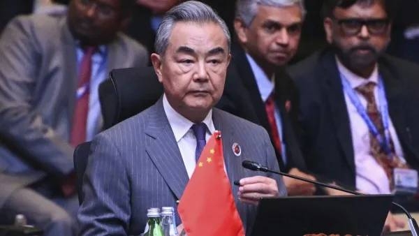 भारत- पाकिस्तान यांच्यातील तणाव कमी करण्यात मध्यस्थी केल्याचा चीनचा दावा भारत- पाकिस्तान यांच्यातील तणाव कमी करण्यात मध्यस्थी केल्याचा चीनचा दावा