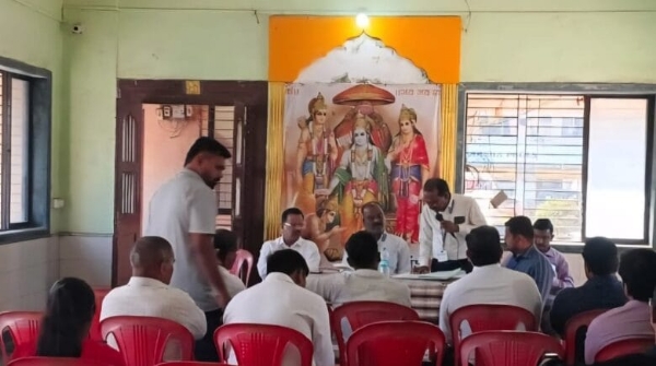 ‘हे रस्ते नाहीत, मृत्यूचे सापळे’; कुरुळ ग्रामसभेत प्रशासनाविरोधात दंड थोपटले