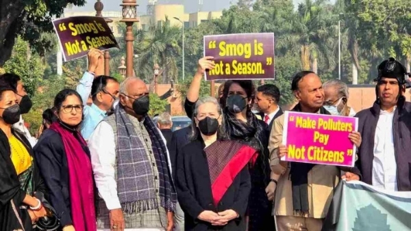 प्रदूषित हवा संसद निदर्शने प्रदूषित हवा संसद निदर्शने