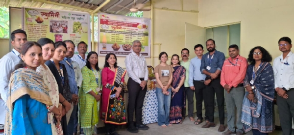 स्वयंरोजगार गटांच्या सबलीकरणासाठी मुख्य कार्यकारी अधिकारी निलेश सागर यांचा पालघर दौरा स्वयंरोजगार गटांच्या सबलीकरणासाठी मुख्य कार्यकारी अधिकारी निलेश सागर यांचा पालघर दौरा