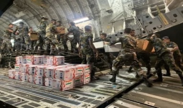 भारताने श्रीलंकेला पाठवले मूवेबल मॉड्युलर ब्रिज सिस्टम आणि शेकडो वॉटर प्युरिफिकेशन युनिट्स भारताने श्रीलंकेला पाठवले मूवेबल मॉड्युलर ब्रिज सिस्टम आणि शेकडो वॉटर प्युरिफिकेशन युनिट्स