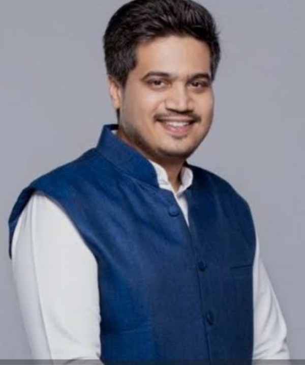 राकपा चे आमदार रोहित पवारांना कोकाटे प्रकरणात न्यायालयाचा दणका हजर राहण्याचे आदेश राकपा चे आमदार रोहित पवारांना कोकाटे प्रकरणात न्यायालयाचा दणका हजर राहण्याचे आदेश