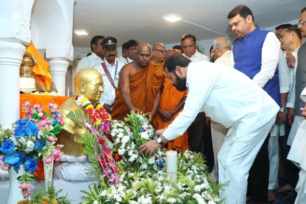 महापरिनिर्वाण दिन उपमुख्यमंत्री एकनाथ शिंदे अभिवादन