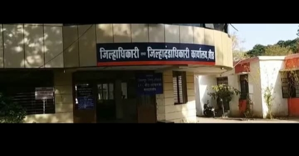 एकूण 18 टेबल वर होणार नगराध्यक्ष व नगरसेवक पदासाठी झालेल्या मतदानाची मतमोजणी एकूण 18 टेबल वर होणार नगराध्यक्ष व नगरसेवक पदासाठी झालेल्या मतदानाची मतमोजणी