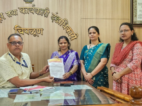 जिजाऊ ब्रिगेडचे निवेदन जिजाऊ ब्रिगेडचे निवेदन