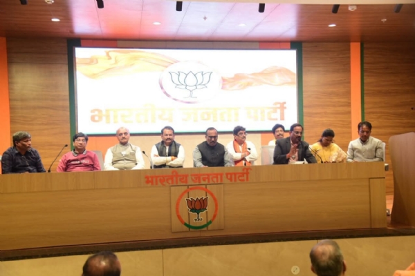 विकासाच्या नव्या पर्वाकडे नेण्यासाठी भाजपा पूर्ण क्षमतेने आणि पूर्ण संघटनशक्तीने सज्ज विकासाच्या नव्या पर्वाकडे नेण्यासाठी भाजपा पूर्ण क्षमतेने आणि पूर्ण संघटनशक्तीने सज्ज