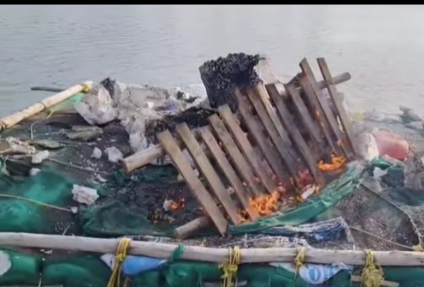 गोदावरीतील अवैध वाळू उपसा : तराफे पोलिसांनी केले नष्ट