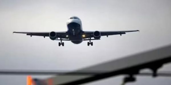 अतिरिक्त शुल्क न आकारता प्रवाशांचे पूर्ण पैसे परत करा- मुरलीधर मोहोळ