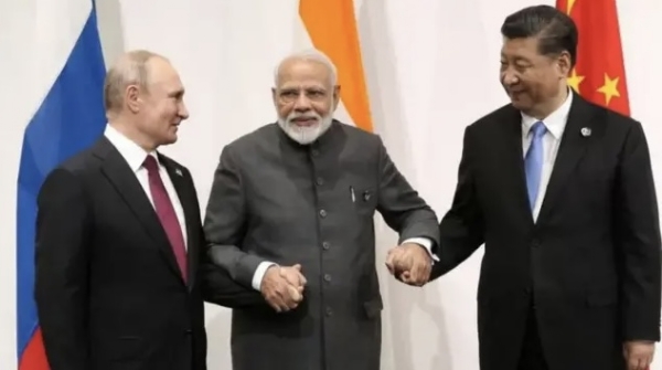 जागतिक सुरक्षेसाठी भारत-चीन-रशिया संबंध महत्त्वाचे- चीन परराष्ट्र मंत्रालय जागतिक सुरक्षेसाठी भारत-चीन-रशिया संबंध महत्त्वाचे- चीन परराष्ट्र मंत्रालय