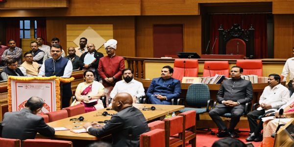 संसदीय अभ्यासवर्गातून लोकशाहीची प्रक्रिया समजून घेण्याची संधी - मुख्यमंत्री