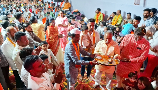 माळ्याची चावडी,तोफखाना येथे हनुमान चालीसा,भजन संध्या संपन्न