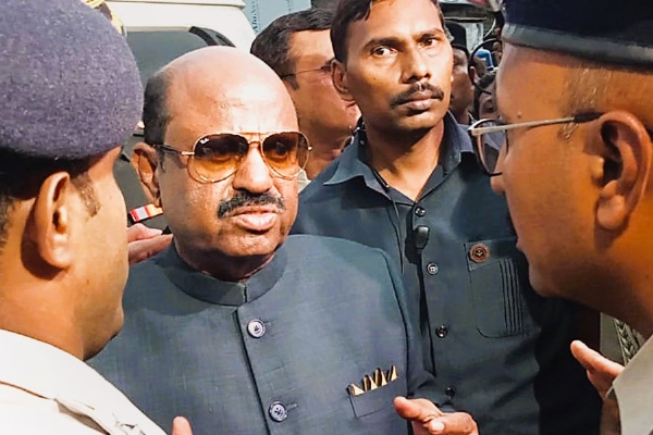 पश्चिम बंगालचे राज्यपाल सी.व्ही. आनंद बोस पश्चिम बंगालचे राज्यपाल सी.व्ही. आनंद बोस