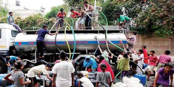 दररोज दीड लाख पुणेकरांना टँकरचा आधार