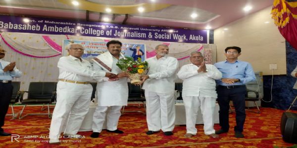 राज्यघटनेमुळे मुस्लिमांचे अस्तित्व भारतात टिकून -आ. पठाण