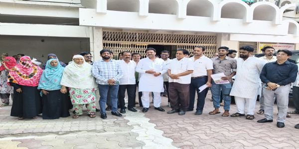 अकोल्यातील अघोषित भारनियमनविरोधात आमदर पठाण आक्रमक
