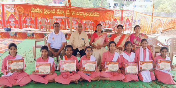 हिवरखेडच्या तेजस्विनी आर्य वीरांगना हैद्राबाद येथे सन्मानीत