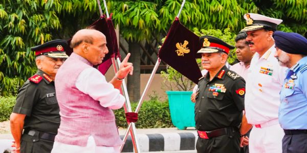 केंद्र सरकारने सैन्याला दिले विशेषाधिकार