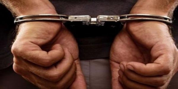 बीडमध्ये वेश्‍या व्यवसायावर छापा, पीडित महिलेची सुटका करून तिघांना अटक