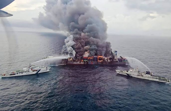Singapore ship fire