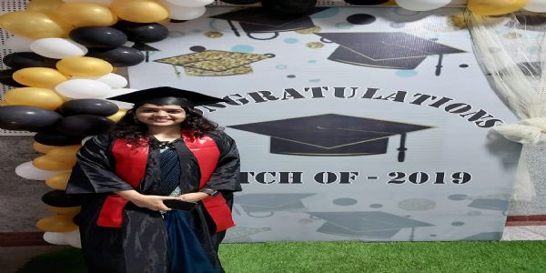 अहमदाबाद दुर्घटनेत थोडक्यात बचावली अकोल्याची ऐश्वर्या