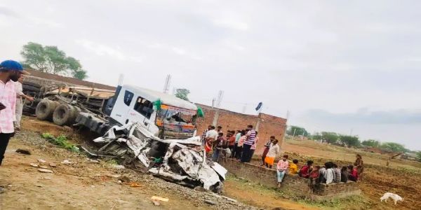 मध्यप्रदेश : भीषण अपघातात 9 जणांचा मृत्यू