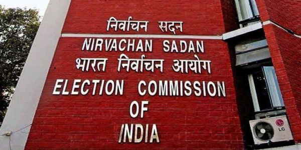 निवडणूक आयोग राजकीय पक्षांना देणार मतदार याद्यांचा डेटा