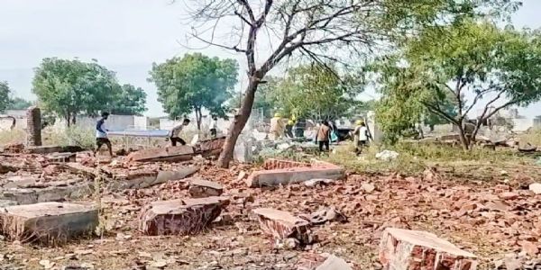 तामिळनाडूतील फटाक्याच्या कारखान्यात स्फोट; ५ जणांचा मृत्यू, ४ गंभीर