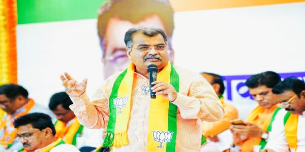“पक्षाने माझ्यावर उपकार केलेत” - रविंद्र चव्हाण