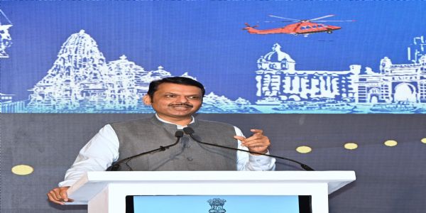 देशातील सर्वोत्तम ‘ऑफ शोअर एअरपोर्ट’ मुंबईत उभारणार - मुख्यमंत्री