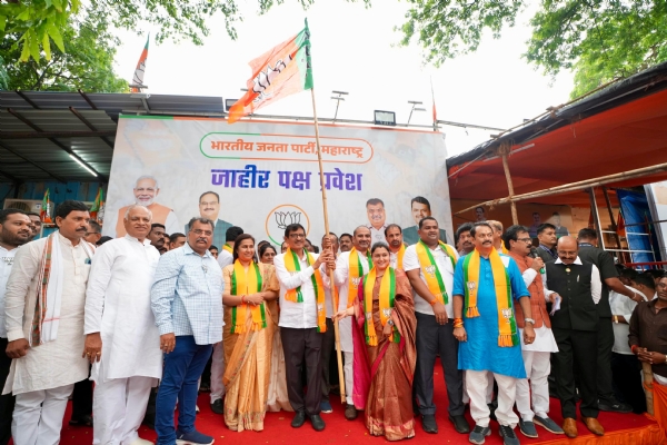 कॉंग्रेसचे माजी मंत्री सुरेश वरपुडकर भाजपा प्रवेश