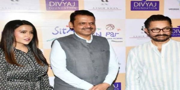 मुख्यमंत्र्यांनी विशेष मुलांसोबत पाहिला 