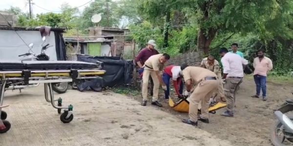 अकोला : खड्ड्यात पडून व्यक्तीचा दुर्देवी मृत्यू