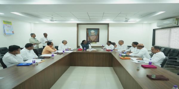 संभाजीनगर जिल्हा मध्यवर्ती सहकारी बँकेच्या संचालक मंडळांची बैठक संपन्न
