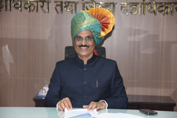 जिल्हाधिकारी अशोक शिनगारे: लोकसेवेचा दीपस्तंभ...!