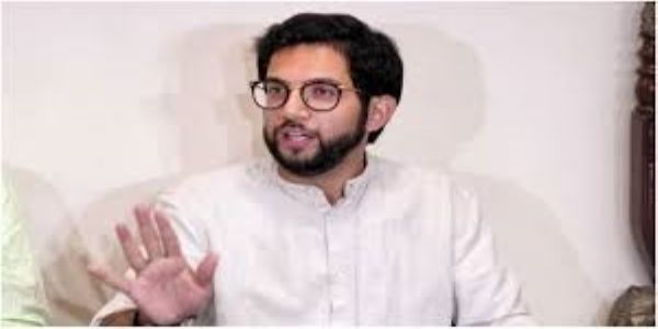 पाक हॉकी संघाला भारतात खेळू देणे ही लज्जास्पद गोष्ट ! - आदित्य ठाकरे