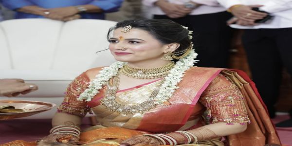 अभिनेत्री प्राजक्ता गायकवाड लवकरच बांधणार लग्नगाठ; शेअर केला फोटो