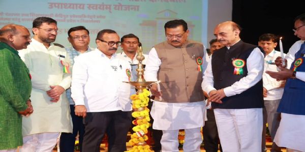 मंत्र्यांच्या उपस्थितीत छ. संभाजीनगरात भटके विमुक्त दिन साजरा