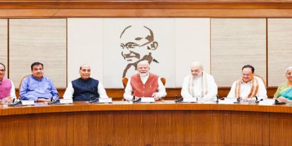 सरकारतर्फे तेल कंपन्यांना 30 हजार कोटींचे अनुदान