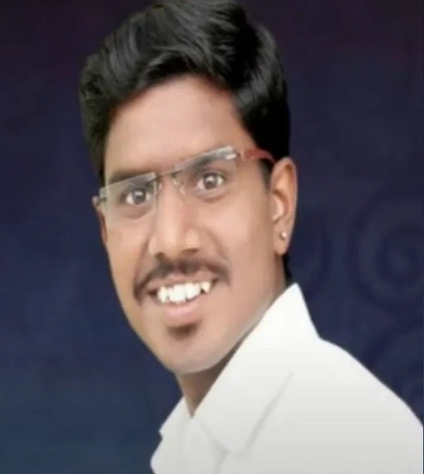 पवन चव्हाण
