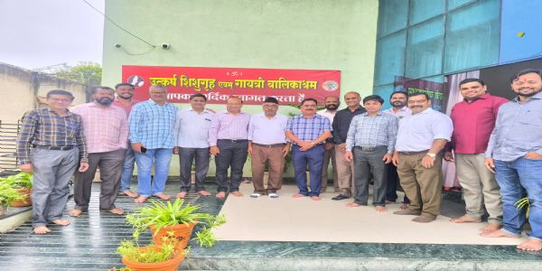 अखिल भारतीय अधिवक्ता परिषदेच्या वतीने गायत्री बालिकाश्रम येथे आरोग्य शिबिर संपन्न