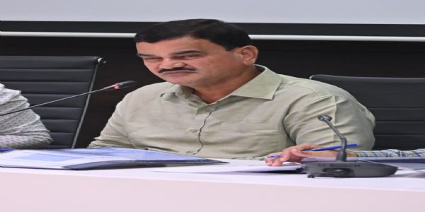 कंपन्यानी स्थानिकांना रोजगार देण्यास प्राधान्य द्यावे-कृषी मंत्री