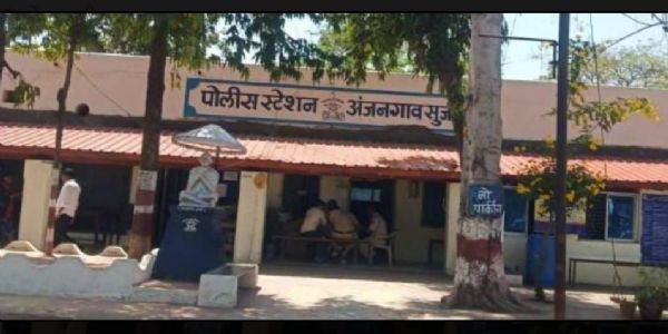 अंजनगाव सुर्जी येथील घरफोडीत शकील टोळीच्या घरफोड्यास अटक                            