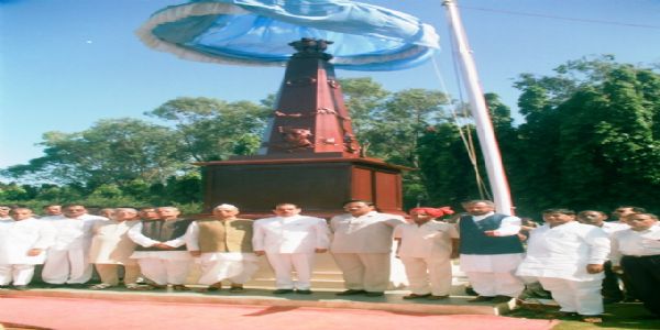 मराठवाडा मुक्तीसंग्राम दिन आणि हुतात्मा स्मृतीस्तंभाची उभारणी
