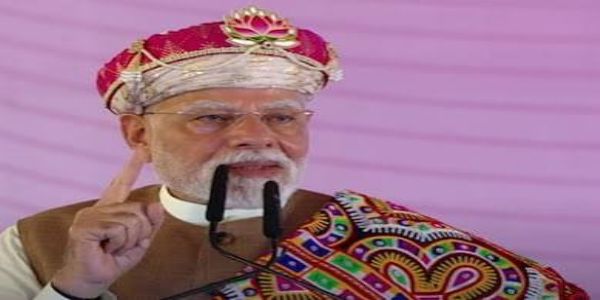 स्वदेशी वस्तू खरेदी करा, पंतप्रधानांचे वाढदिवशी देशवासियांना आवाहन