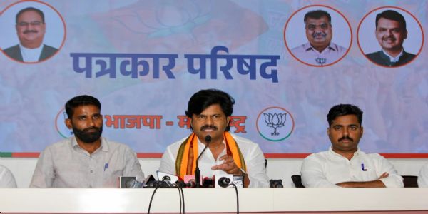 शरद पवार हे महाराष्ट्रातील कट कारस्थानाचा कारखाना - गोपीचंद पडळकर