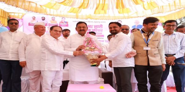 लातूर - चाकूर येथे स्वस्थ नारी सशक्त परिवार अभियानाचे उद्घाटन
