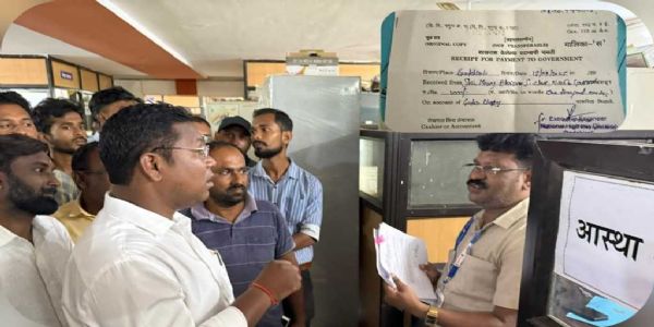 गडचिरोली - कार्यालयात खर्रा खाणाऱ्या कर्मचाऱ्याला आ. डॉ. नरोटे यांनी दिला दणका